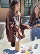 Leticia presenting her Clay Craft Kit