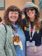 A Fiber Fest attendee and a volunteer