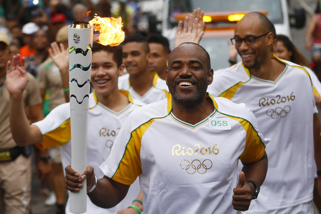 Empower kids and families in Rio to battle Covid