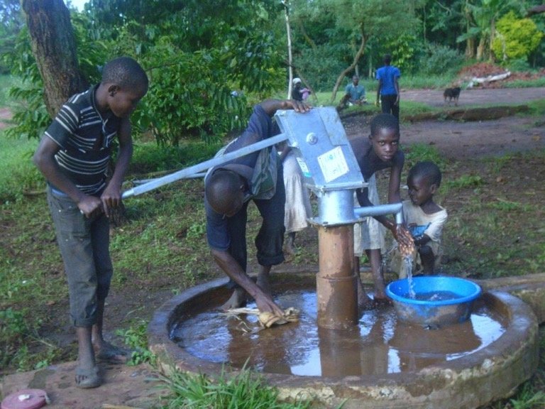 Refurbished Water Wells Save Lives in Uganda