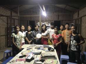 Teachers at Maina IDP camp with their MyLibrary