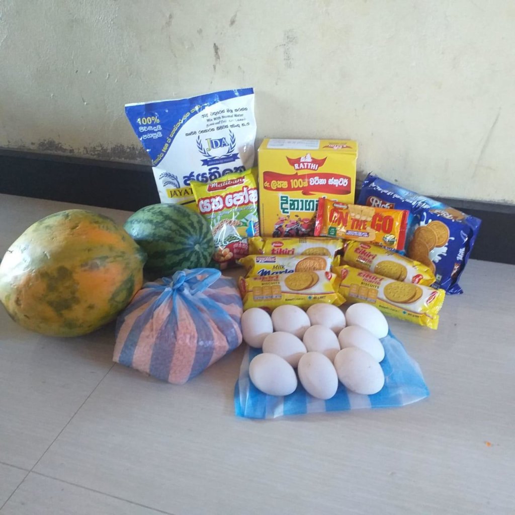 Food parcel contents