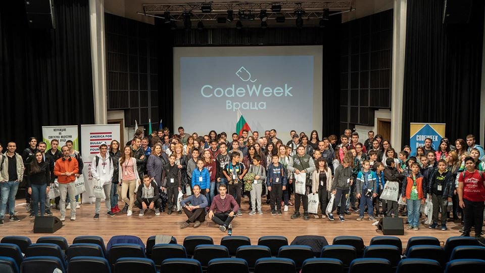 Help 12 locals start a digital career in Vratsa