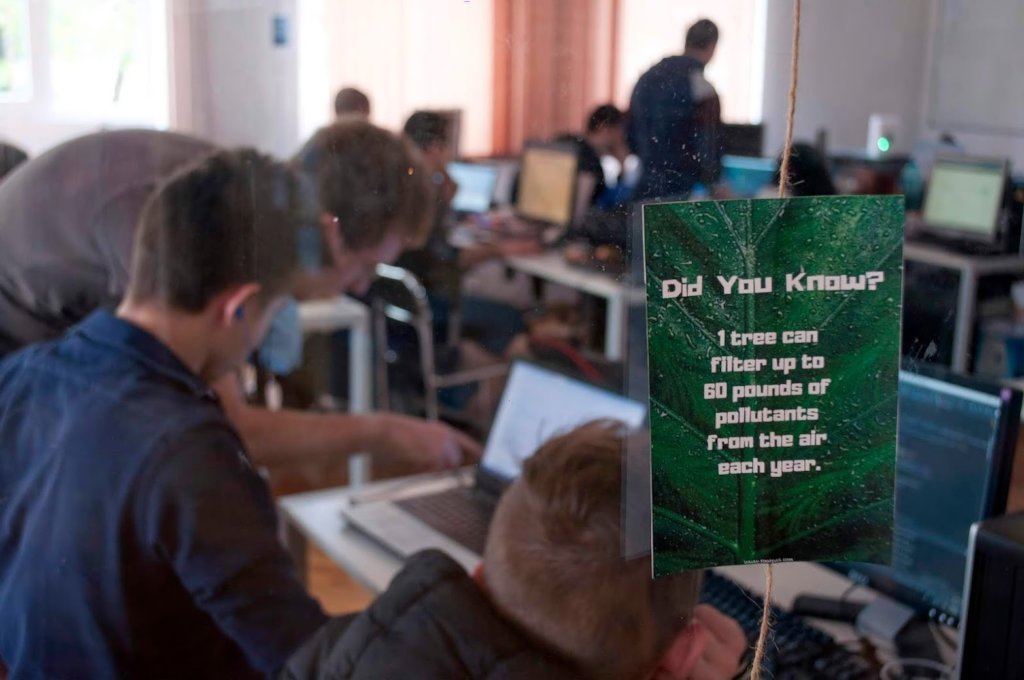 Help 12 locals start a digital career in Vratsa