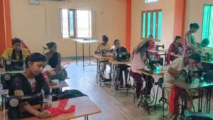 More than 100 participants per year