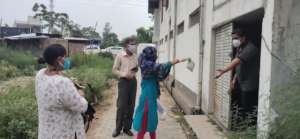 ASHA workers disturbuting COVID-19 medicine kits