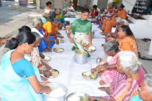 NGO_Andhra_Pradesh_serving_food_donation_to_elders