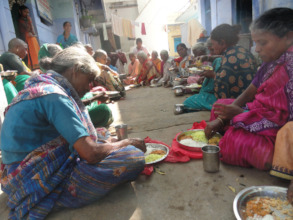 hungry homeless elders having meals andhra pradesh