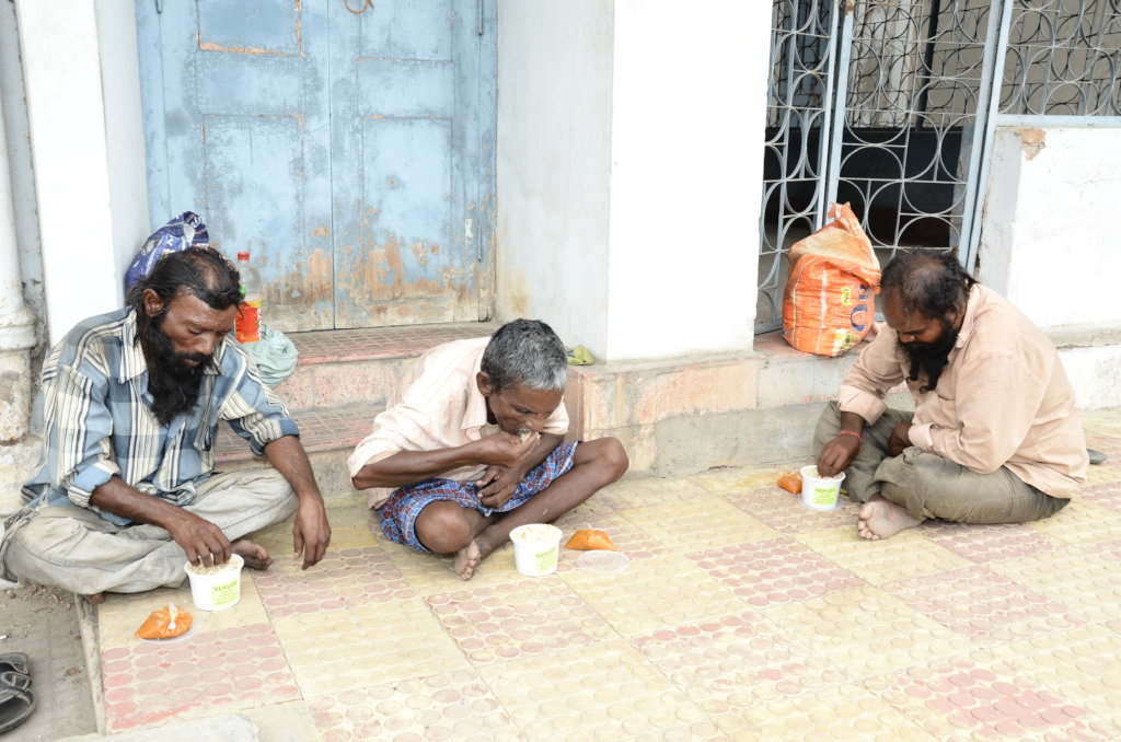 Feed the Hungry Homeless People in India