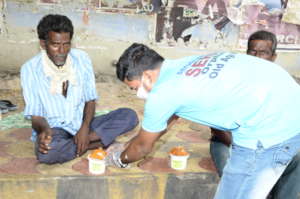 food sponsorship for homeless people in india