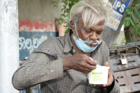 Feed the Hungry Homeless People in India