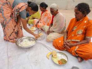 sponsor_a_meal_to_homeless_elder