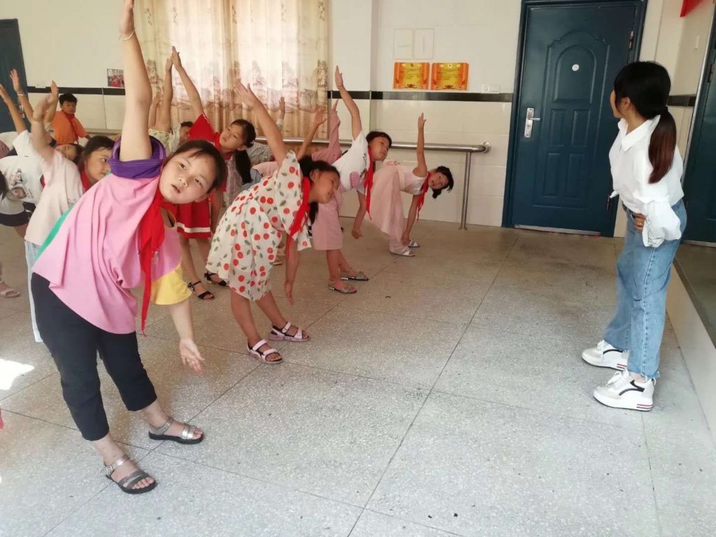 Empower 500 Impoverished Students in Rural China