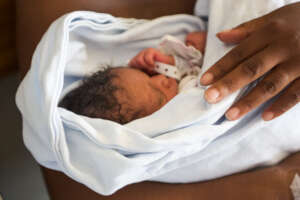 Provide 100 beds to needy pregnant moms in Africa