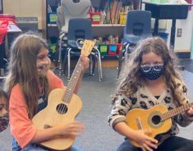 Friends who play together stay together!