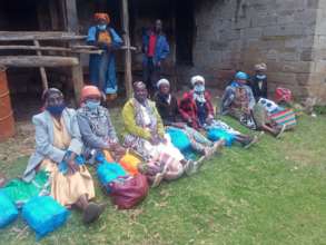 Community members at one of our weekly food sites