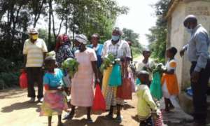 Food hampers & face masks for vulnerable families