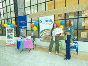 Pacientes en el stand del Dia LPH
