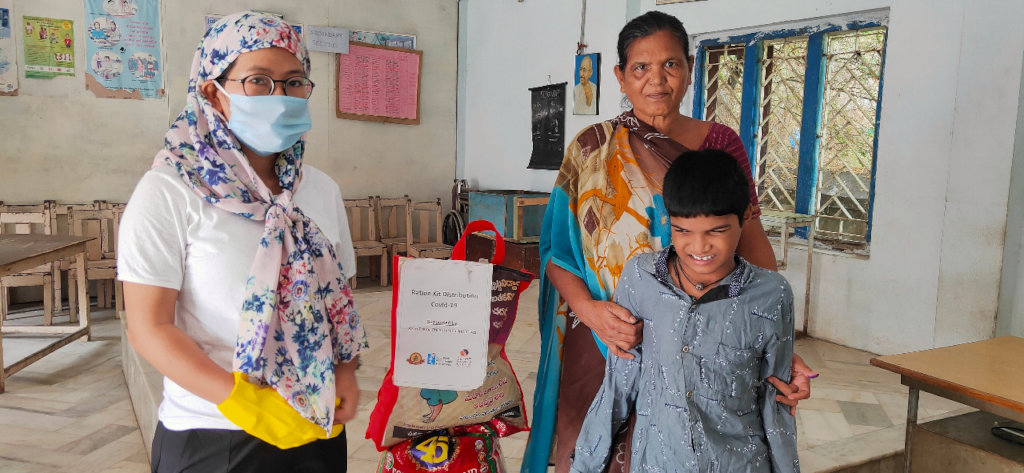 Help 250 COVID-19 affected families in India