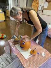 Carving a Pumpkin from my Garden