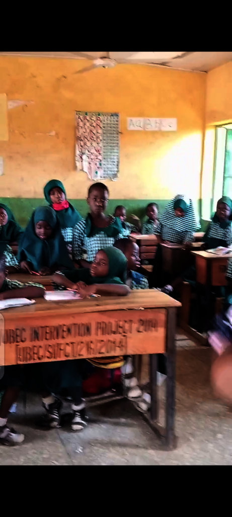 HELP NIGERIA GIRLS : FREE EDUCATION & CLEAN WATER
