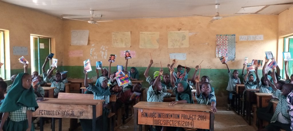 HELP NIGERIA GIRLS : FREE EDUCATION & CLEAN WATER