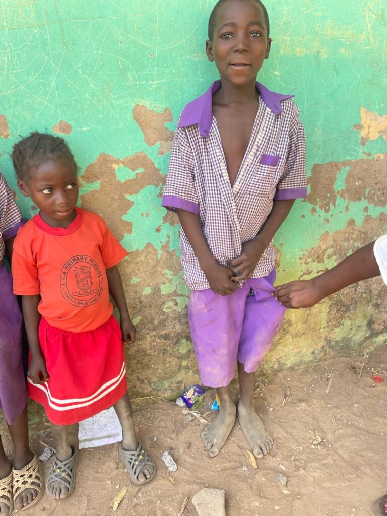 HELP NIGERIA GIRLS : FREE EDUCATION & CLEAN WATER