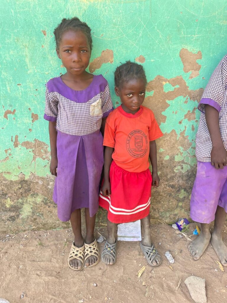 HELP NIGERIA GIRLS : FREE EDUCATION & CLEAN WATER