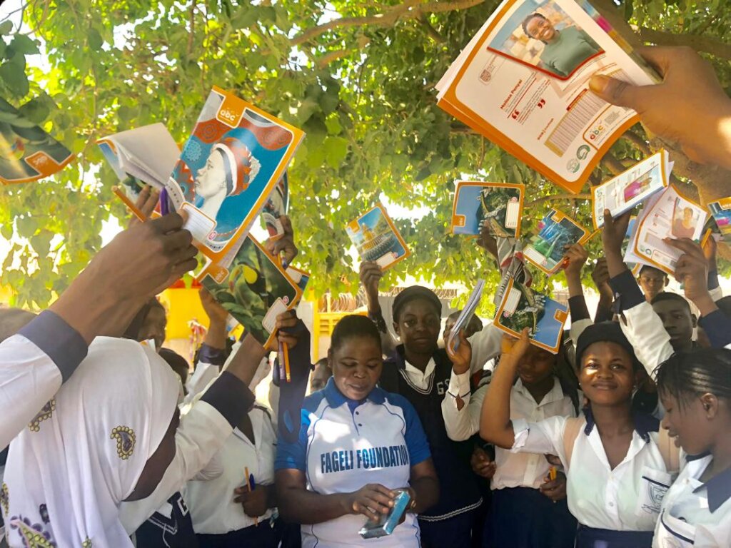 HELP NIGERIA GIRLS : FREE EDUCATION & CLEAN WATER