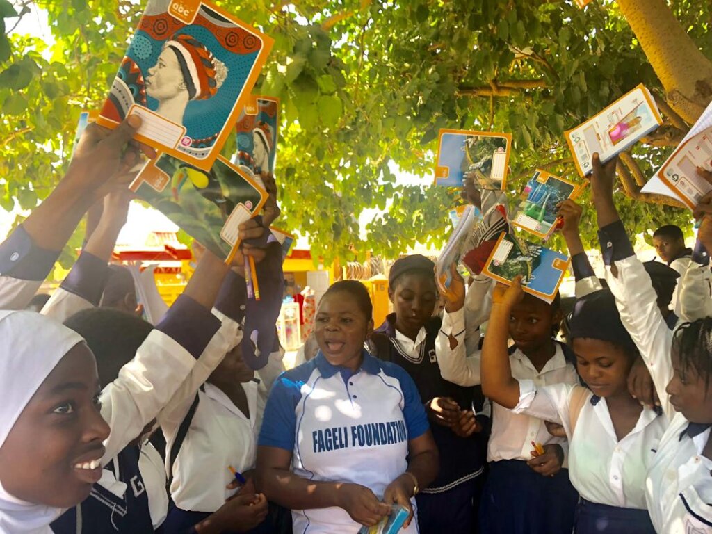 HELP NIGERIA GIRLS : FREE EDUCATION & CLEAN WATER