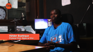 Helder in the Ouro Negro Ao Vivo! Studio
