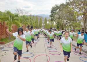 Girls in Tegucigalpa, keeping fit
