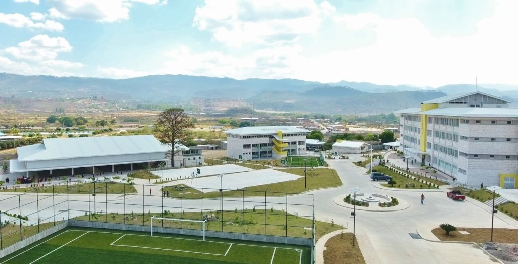 Educate 1,800 impoverished children in Honduras