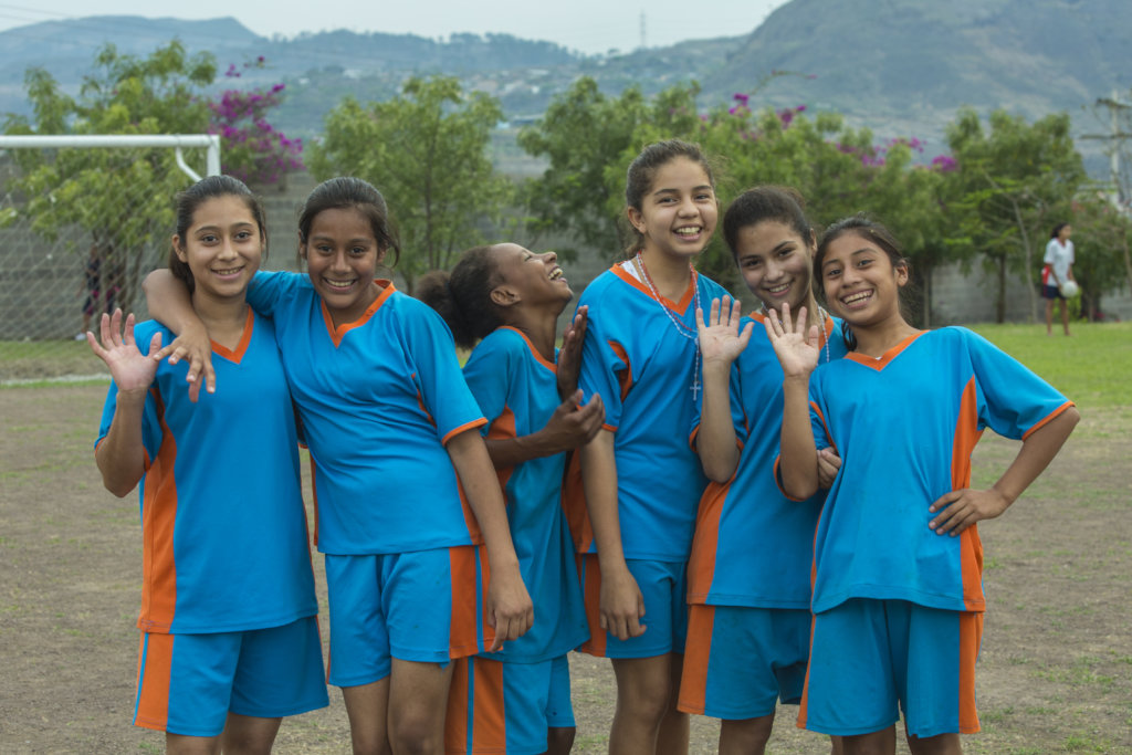 Educate 1,800 impoverished children in Honduras