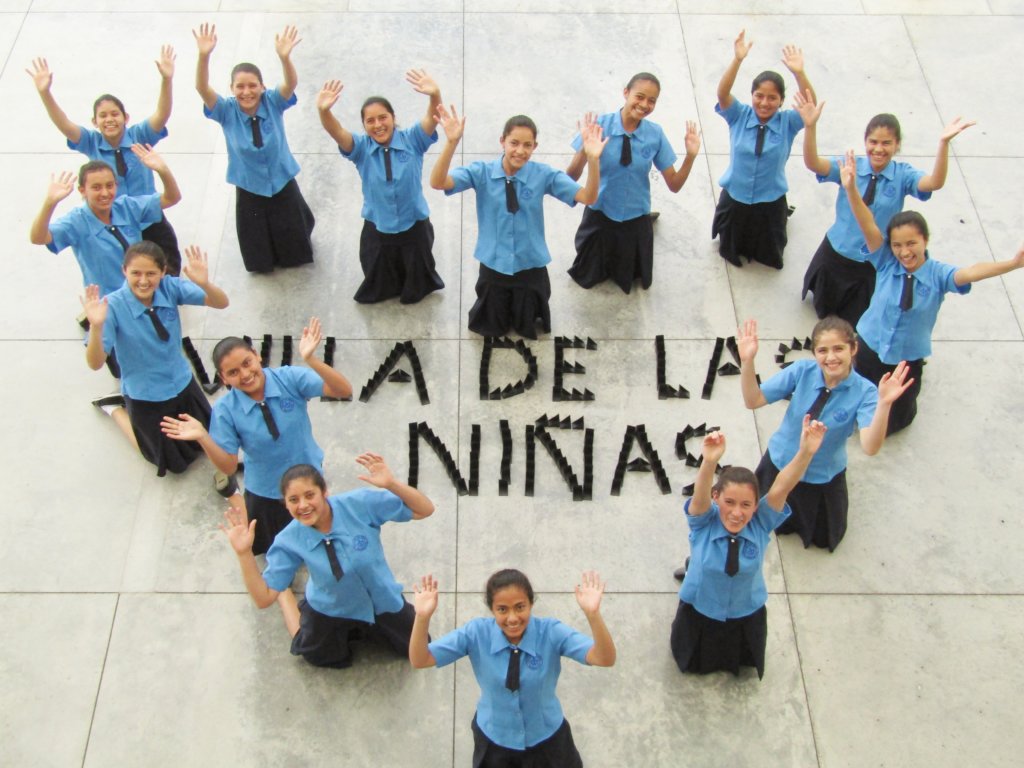 Educate 1,800 impoverished children in Honduras