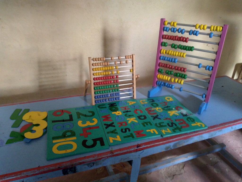 HELP PUPILS WITH DYSLEXIA OBTAIN LEARNING MATERIAL