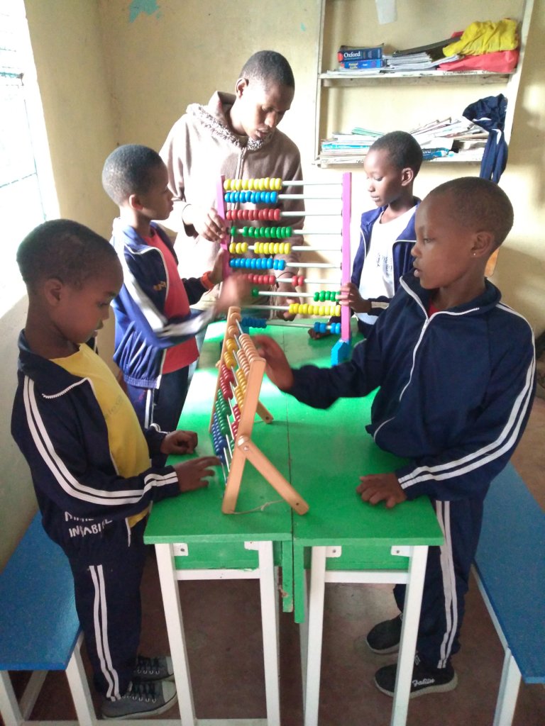 HELP PUPILS WITH DYSLEXIA OBTAIN LEARNING MATERIAL