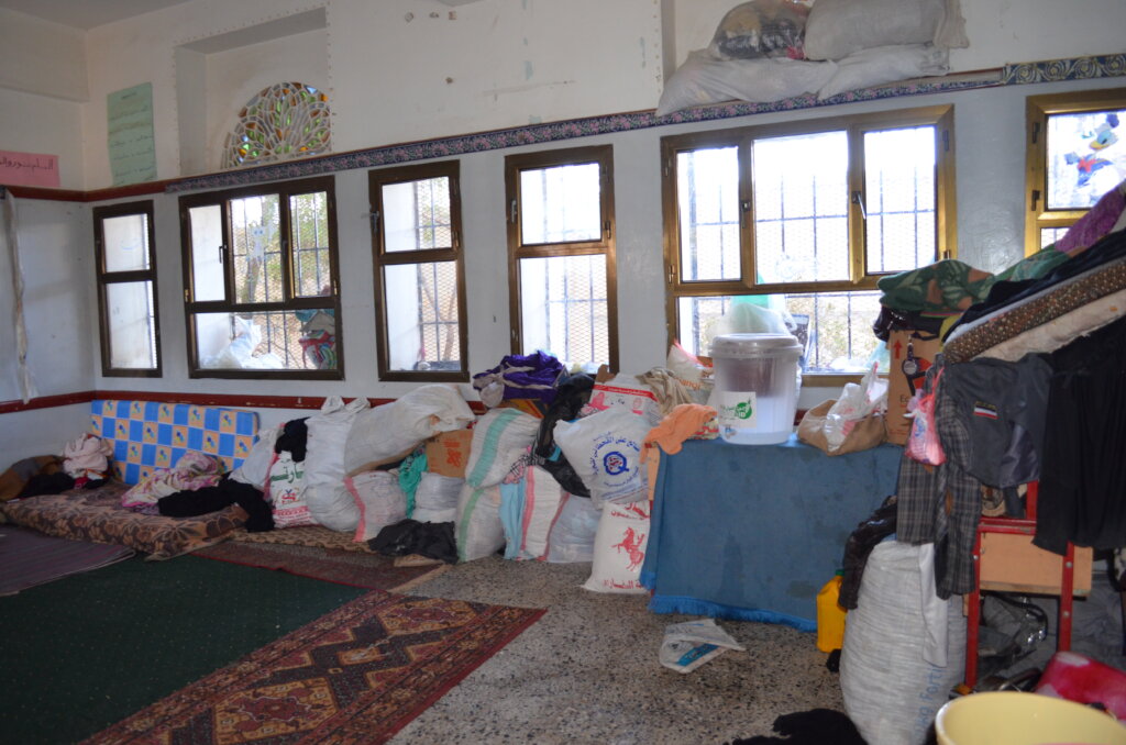 Educational services for displaced children in Yem