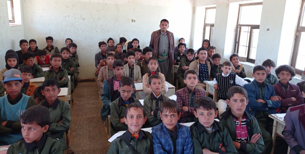 Educational services for displaced children in Yem