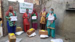 Beneficiaries with hygiene kits