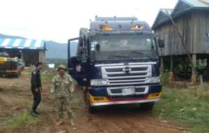 Truck carrying illegal timber ambushed by rangers