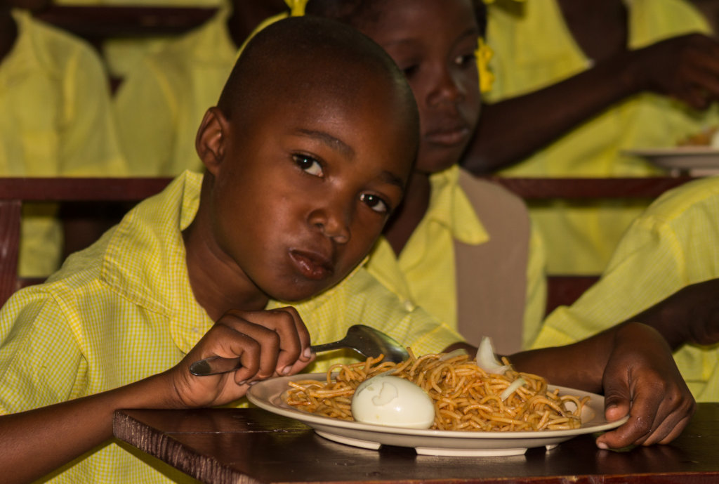 Provide daily meal to 300 school children in Haiti