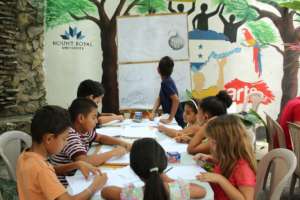 Arte La Calle's Saturday drawing classes at OYE