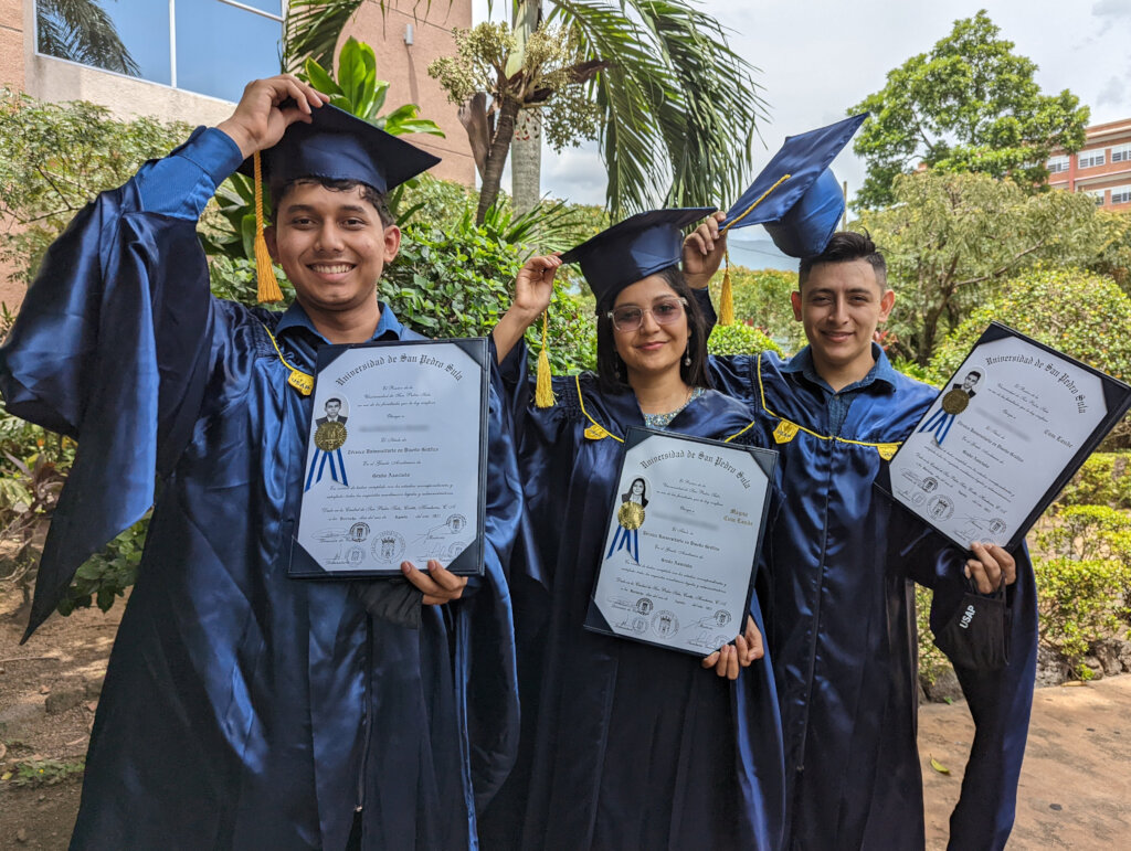 Educate First-Generation Students in Honduras
