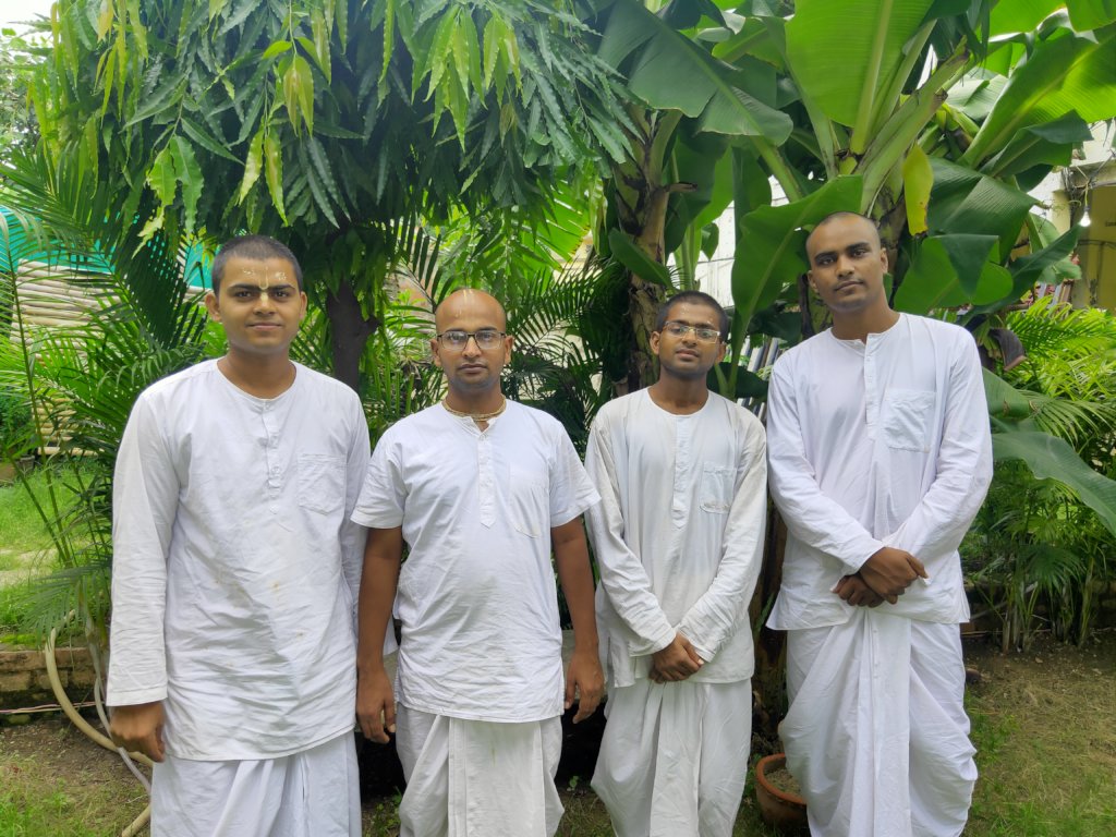 HELP FEED 50 POOR GURUKUL STUDENTS IN INDIA(COVID)