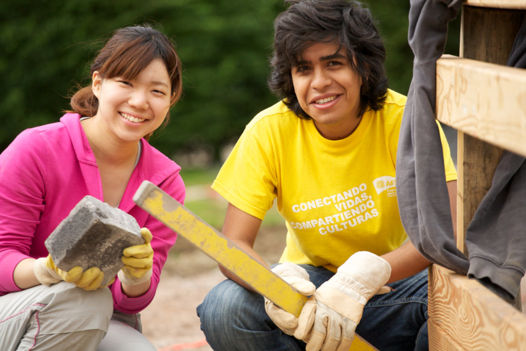 12,000 volunteers promoting Peace worldwide