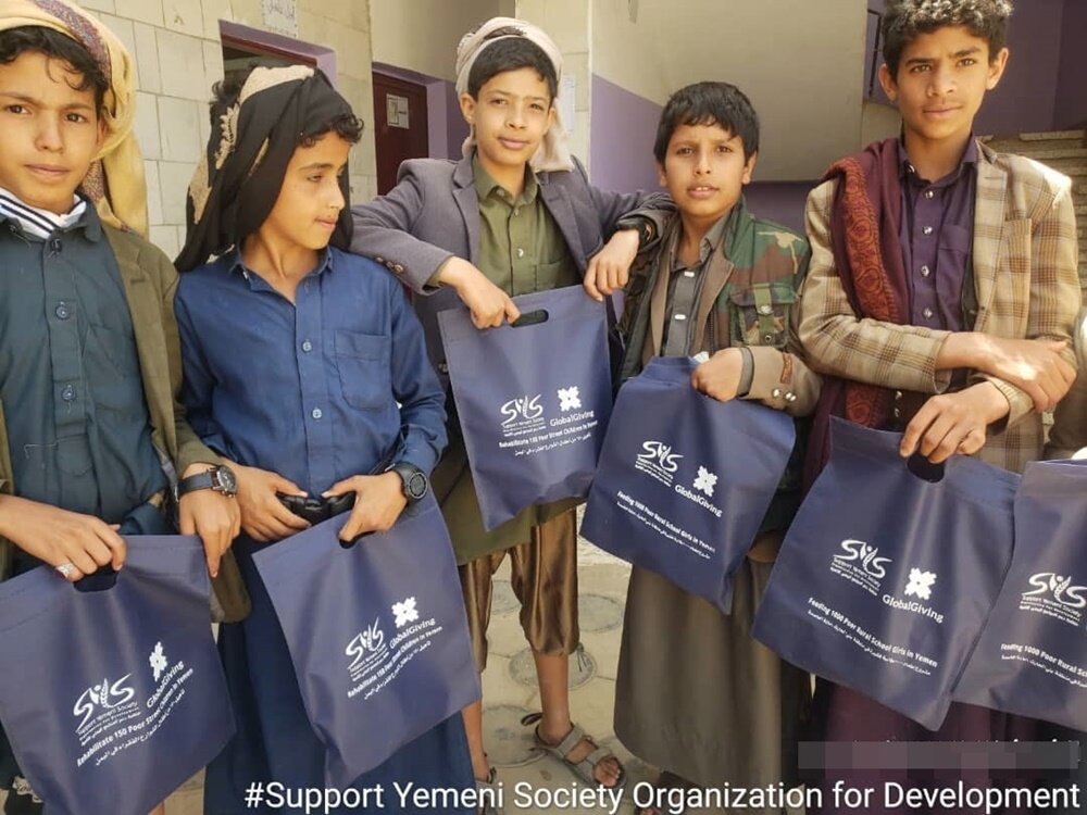 DISTRIBUTING SUMMER LEARING MATERIALS