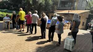 Food distribution in Beirut