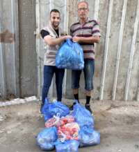 Hala (20), Jana (18), & Omar (16)'s dad