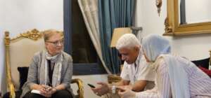 Donna in a meeting with Ard El Insan